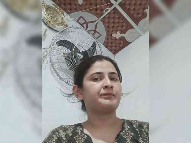 Model: Khadija3