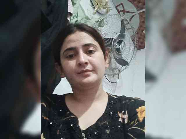 Khadija3 webcam