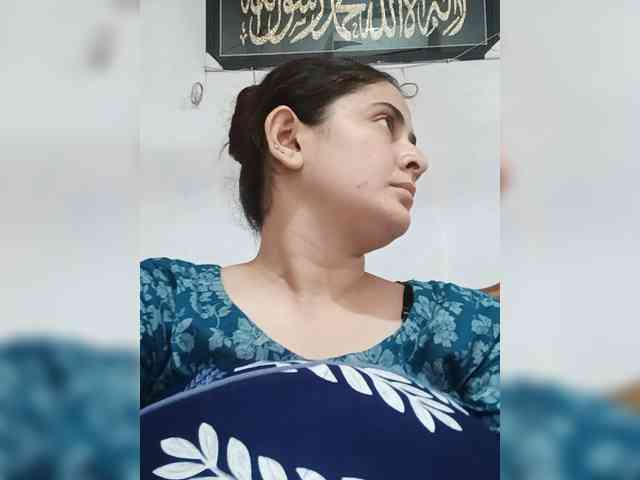 Khadija3 webcam