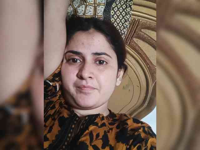 Khadija3 webcam