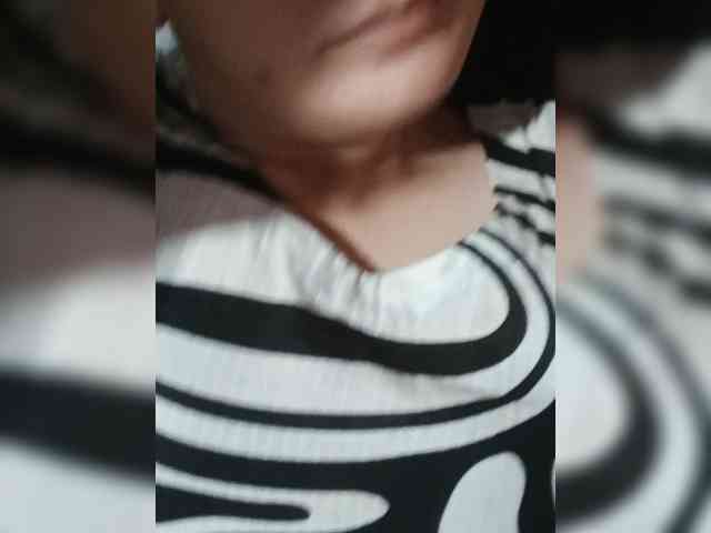 Khadija3 webcam
