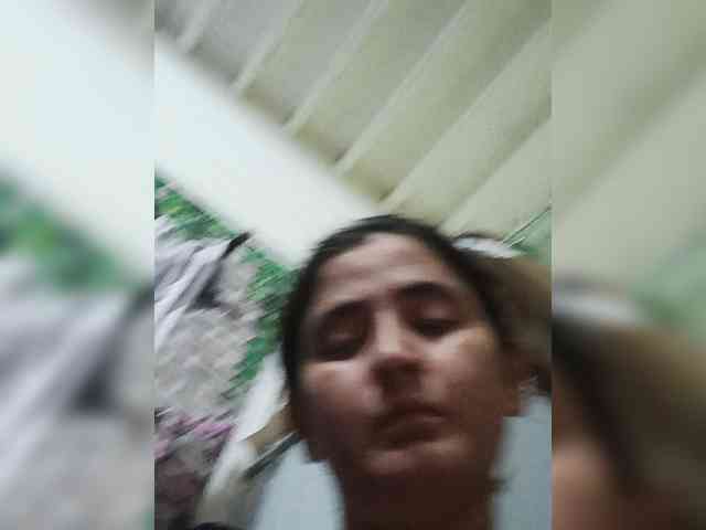 Khadija3 webcam