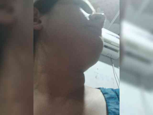 Khadija3 webcam