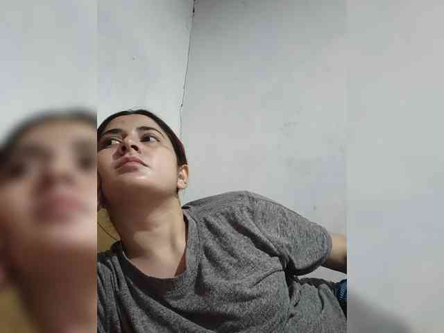 Khadija3 webcam