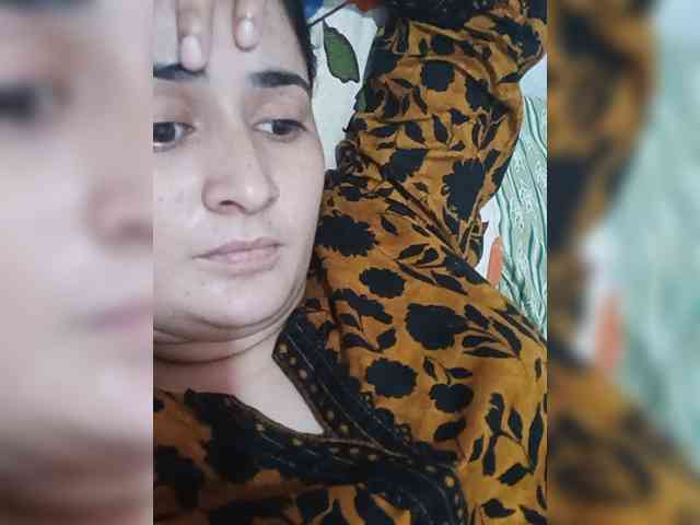 Khadija3 webcam