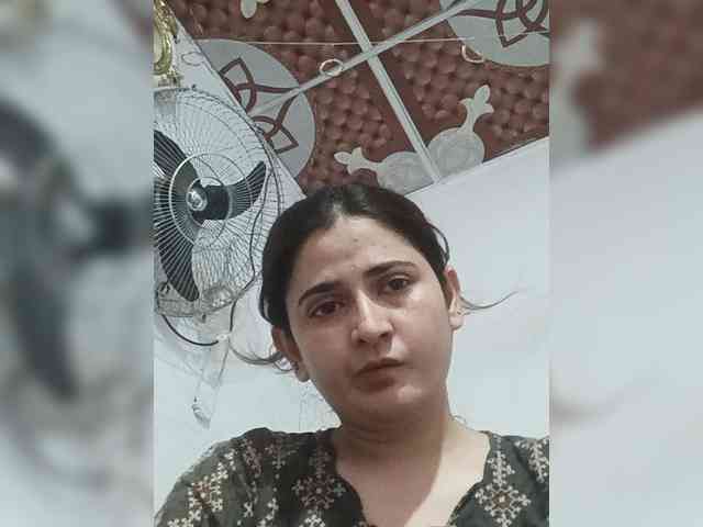 Model: Khadija3