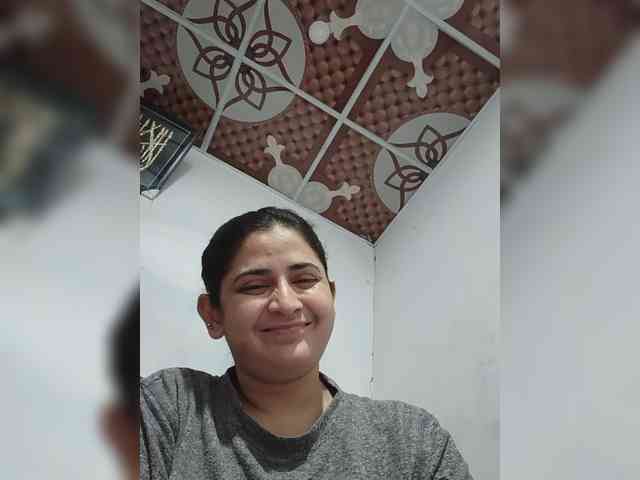 Khadija3 webcam
