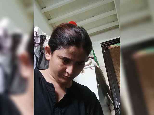 Khadija3 webcam