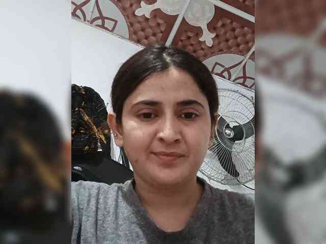 Khadija3 webcam