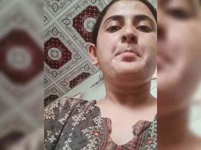 Khadija3 webcam