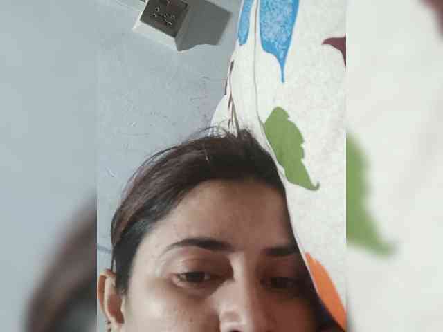 Khadija3 webcam