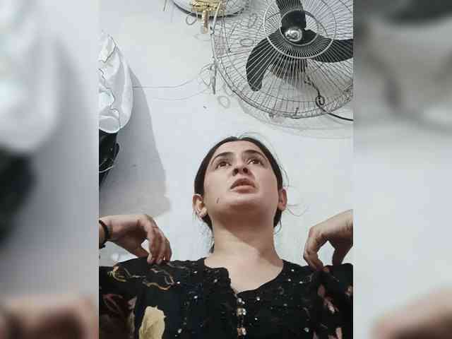 Khadija3 webcam