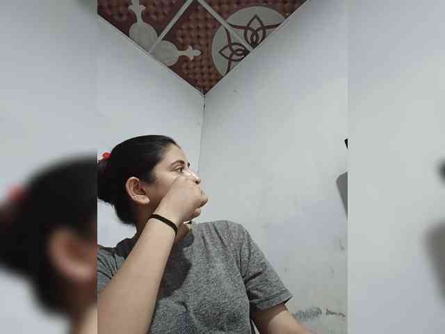 Khadija3 webcam