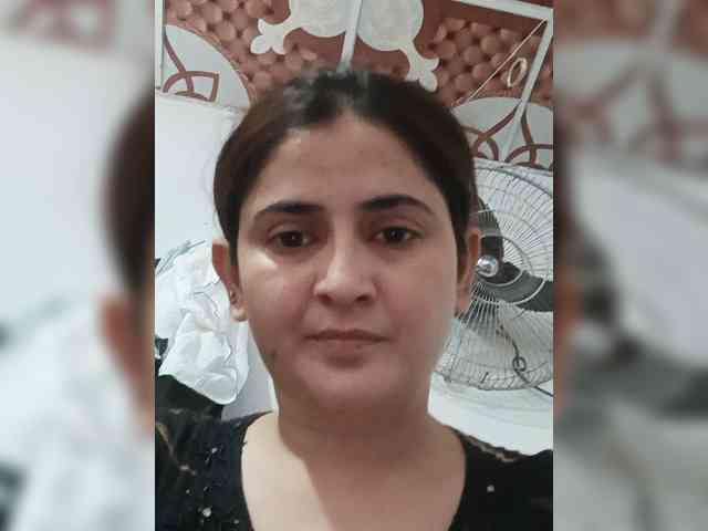 Khadija3 webcam