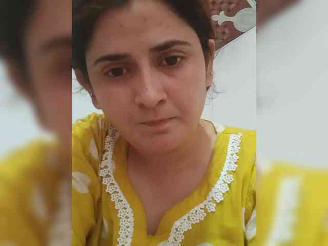 Model: Khadija3