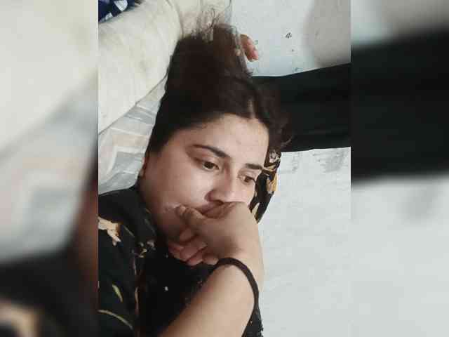 Khadija3 webcam
