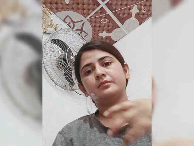 Modèle: Khadija3
