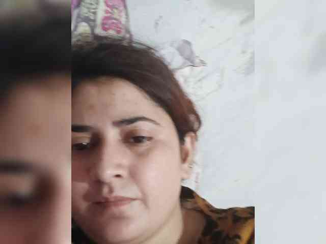 Khadija3 webcam