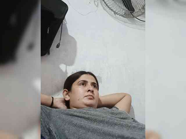 Khadija3 webcam
