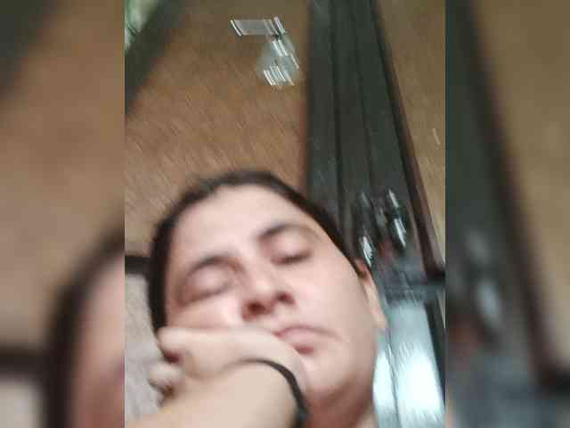Khadija3 webcam