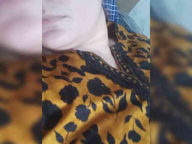 Khadija3 webcam
