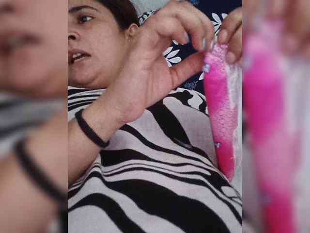 Khadija3 webcam