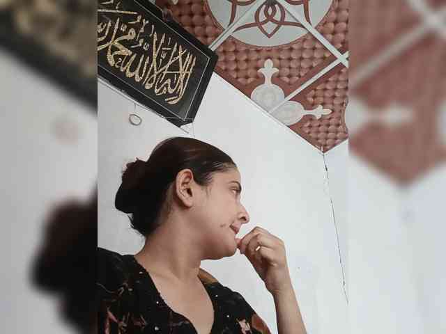 Khadija3 webcam