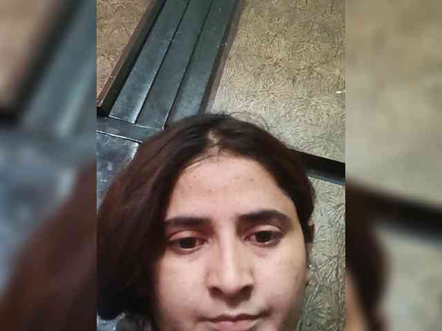 Khadija3 webcam