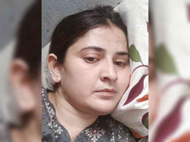 Khadija3 webcam