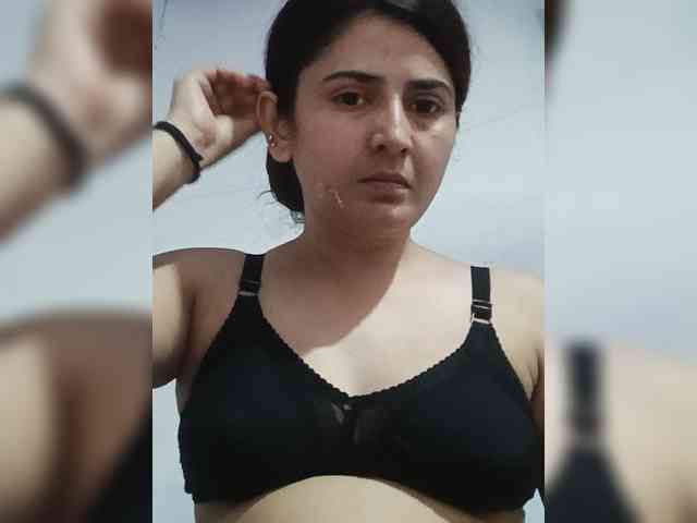Khadija3 webcam