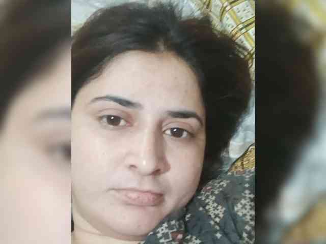 Khadija3 webcam