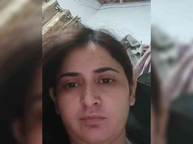 Khadija3 webcam