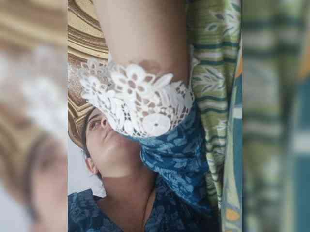 Khadija3 webcam