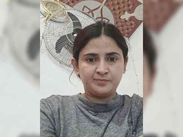 Khadija3 webcam