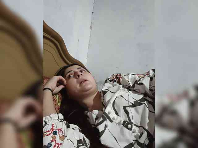 Khadija3 webcam