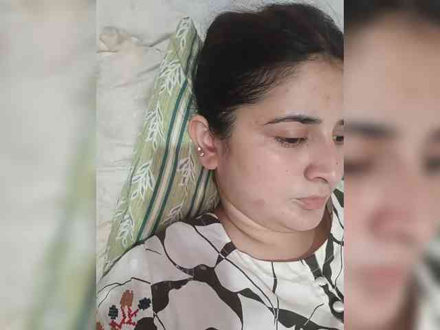 Khadija3 webcam