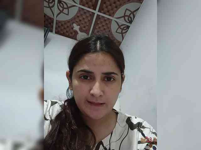 Khadija3 webcam