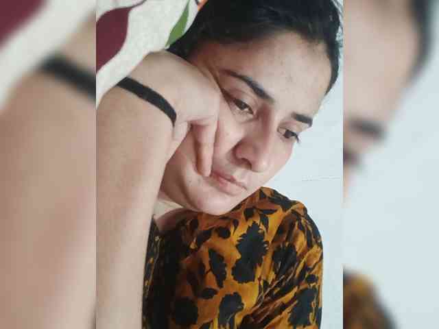 Khadija3 webcam