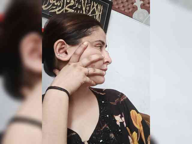 Khadija3 webcam