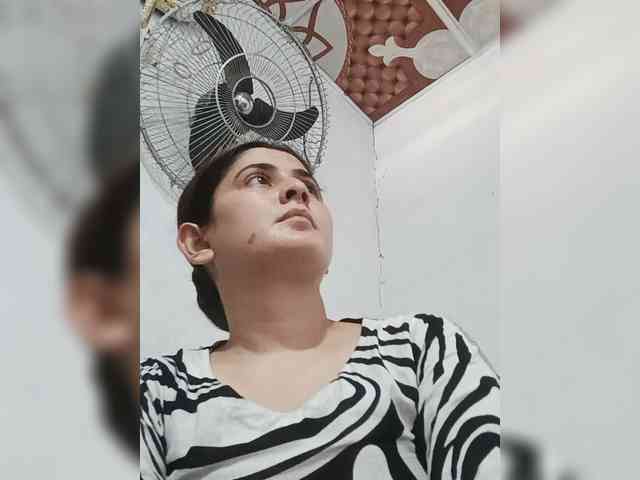 Khadija3 Live Webcam on BongaCams