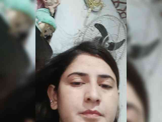 Khadija3 webcam