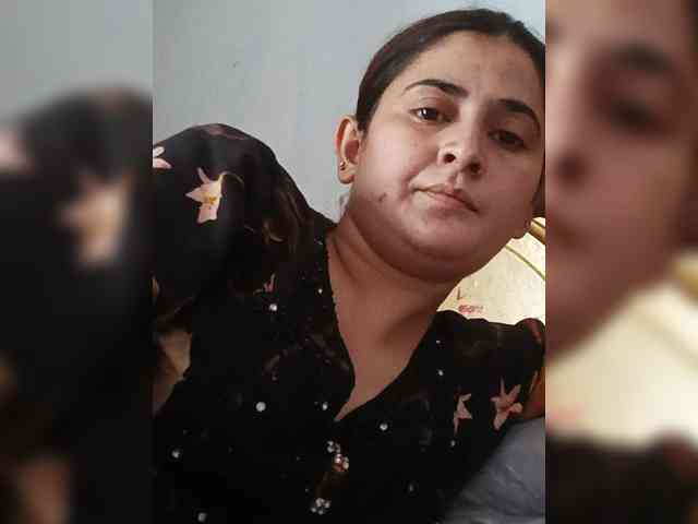 Khadija3 webcam