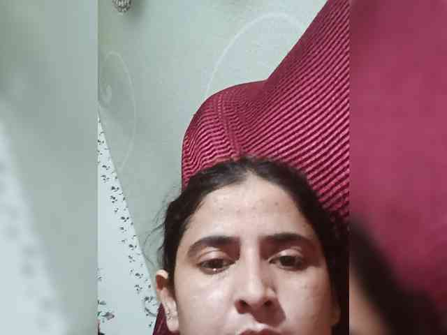 Khadija3 webcam
