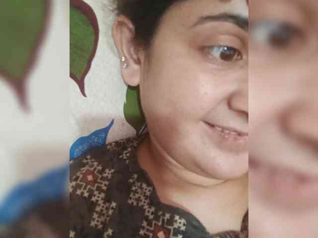 Khadija3 webcam