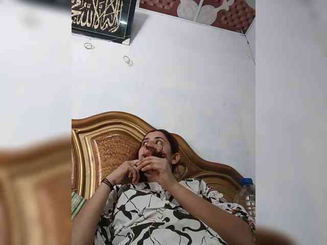 Khadija3 webcam