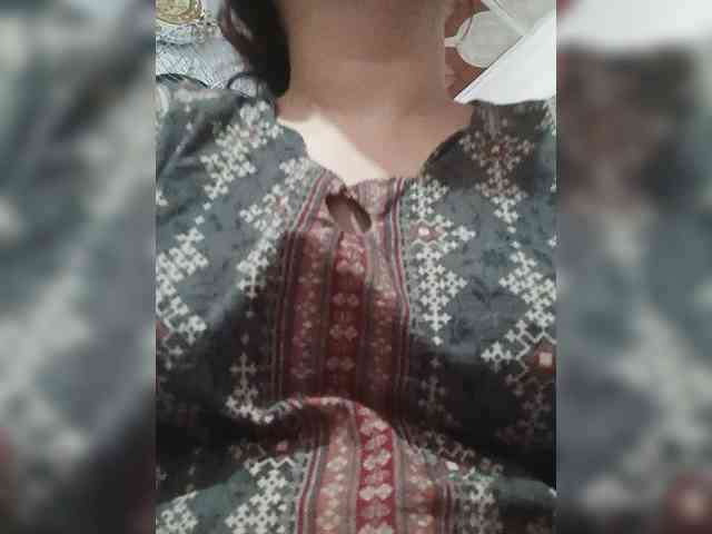 Khadija3 webcam