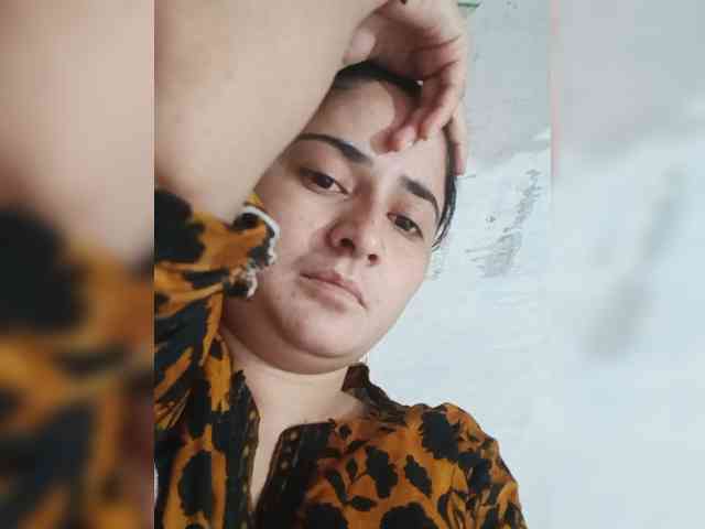 Modèle: Khadija3