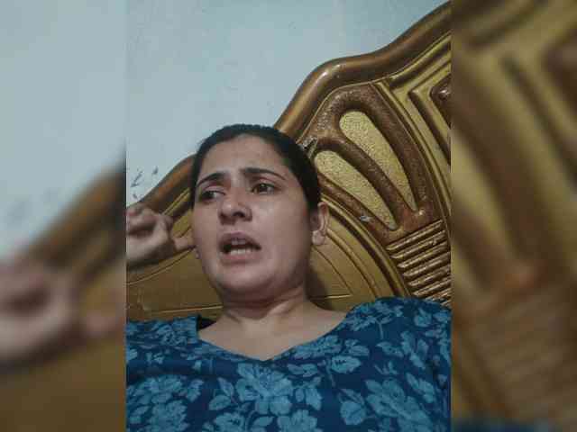 Khadija3 webcam
