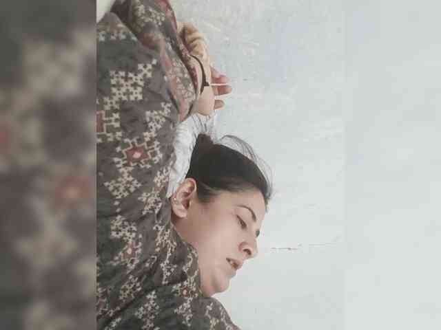 Khadija3 webcam