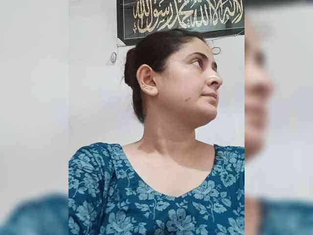 Khadija3 webcam